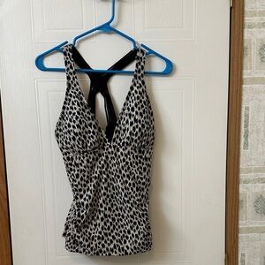 JCPenney Black and White Geometric One Piece Swimsuit